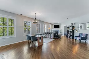 4157 N Kenmore Ave, Chicago, IL 60613 - Photo 2