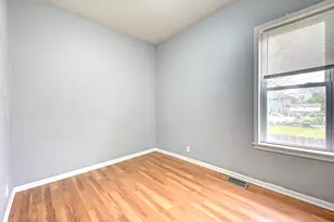 135 W 109th Pl, Chicago, IL 60628 - Photo 6