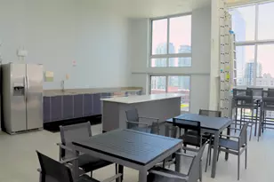 1221 N Dearborn Pkwy, Chicago, IL 60610 - Photo 10