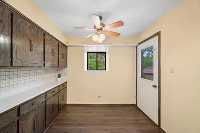 525 Cumnor Road #204, Westmont, IL 60559 - Photo 10