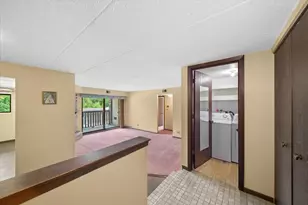 525 Cumnor Rd, Westmont, IL 60559 - Photo 4