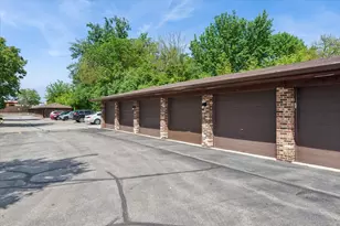 525 Cumnor Rd, Westmont, IL 60559 - Photo 18