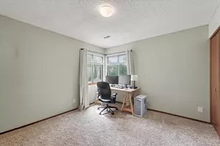 2155 Harbor Town Cir, Champaign, IL 61821 - Photo 18