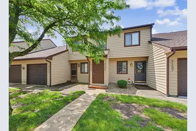 2155 Harbortown Circle #2155, Champaign, IL 61821 - Photo 2