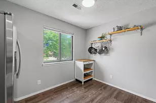 2155 Harbor Town Cir, Champaign, IL 61821 - Photo 14