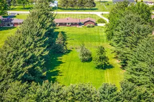 9640 Cunningham Rd, Winnebago, IL 61088 - Photo 8