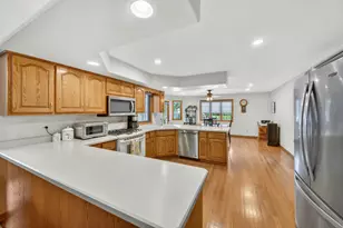 8127 Abbey Rd, Tinley Park, IL 60477 - Photo 12