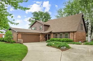 1605 Mayflower Dr, Dekalb, IL 60115 - Photo 2