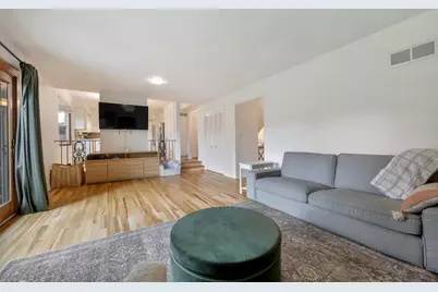 1605 Mayflower Drive, Dekalb, IL 60115 - Photo 14