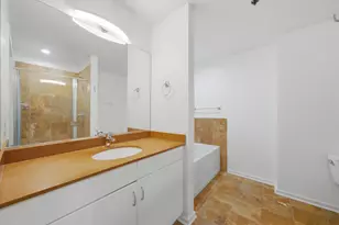 123 S Green St, Chicago, IL 60607 - Photo 14