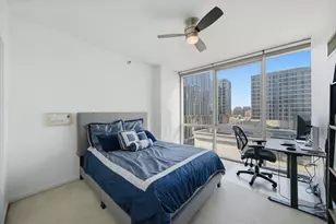 123 S Green St, Chicago, IL 60607 - Photo 12