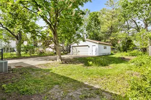 1012 Leith Ave, Waukegan, IL 60085 - Photo 26