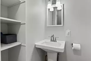 1012 Leith Ave, Waukegan, IL 60085 - Photo 16