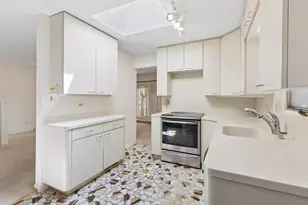 928 S 6th Ave, La Grange, IL 60525 - Photo 8