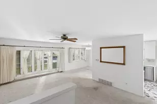 928 S 6th Ave, La Grange, IL 60525 - Photo 4