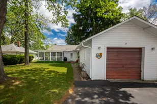 42986 N Lenora St, Antioch, IL 60002 - Photo 2
