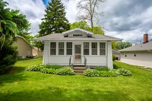 42986 N Lenora St, Antioch, IL 60002 - Photo 1
