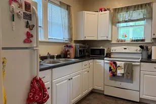 911 Clement St, Joliet, IL 60435 - Photo 6
