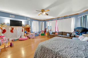 3529 W 63rd Pl, Chicago, IL 60629 - Photo 2