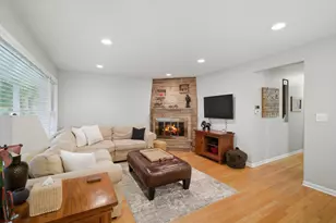 1242 Arbor Ave, Highland Park, IL 60035 - Photo 4