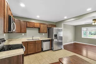 1313 Glendale Dr, Champaign, IL 61821 - Photo 4