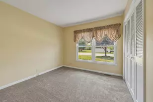 356 Banbury Ave, Elk Grove Village, IL 60007 - Photo 18