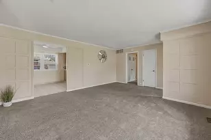 356 Banbury Ave, Elk Grove Village, IL 60007 - Photo 6