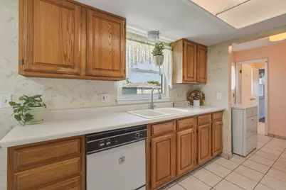 356 Banbury Avenue, Elk Grove Village, IL 60007 - Photo 8