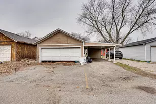 714 Sexton St, Aurora, IL 60505 - Photo 18