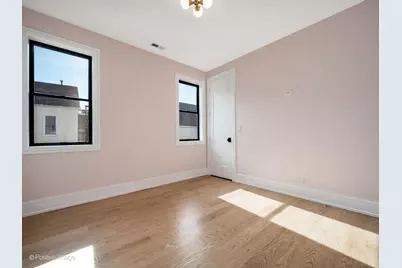 1303 W Barry Avenue, Chicago, IL 60657 - Photo 22
