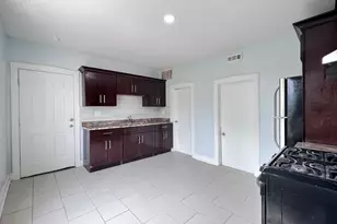 8856 S Lowe Ave, Chicago, IL 60620 - Photo 10