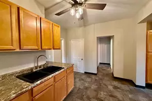 610 W Union St, Champaign, IL 61820 - Photo 10
