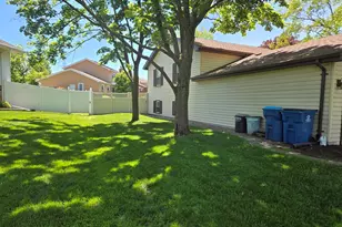 3479 N Edward Dr, Crete, IL 60417 - Photo 20