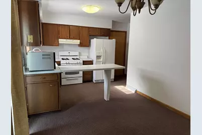 2006 Pine Street, Peru, IL 61354 - Photo 8