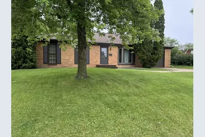 2006 Pine Street, Peru, IL 61354 - Photo 2