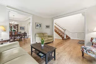 103 N Kennicott Ave, Arlington Heights, IL 60005 - Photo 8