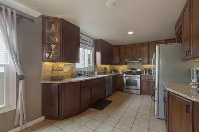 706 S Noah Terrace, Mount Prospect, IL 60056 - Photo 8