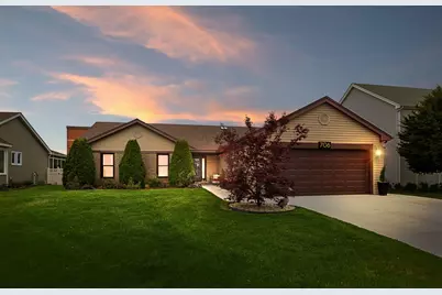 706 S Noah Terrace, Mount Prospect, IL 60056 - Photo 2