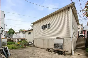 2238 W 21st Pl, Chicago, IL 60608 - Photo 32