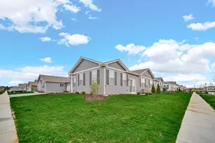 6313 Maple Glen Dr, Wonder Lake, IL 60097 - Photo 1