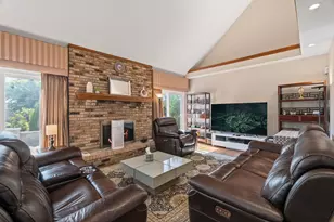 2506 Highland Dr, Palatine, IL 60067 - Photo 8