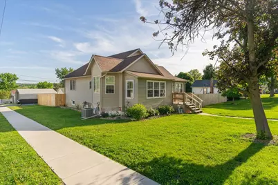 131 E Iowa Street, Spring Valley, IL 61362 - Photo 2