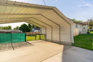131 E Iowa St, Spring Valley, IL 61362 - Photo 8