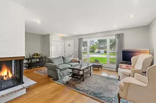 816 Holmes Ave, Deerfield, IL 60015 - Photo 2