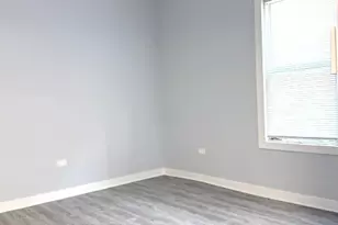 2442 N Lawndale Ave, Chicago, IL 60647 - Photo 8