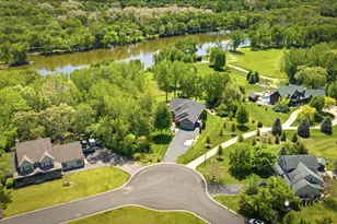 123 Belle Rive Dr, Millington, IL 60537 - Photo 1