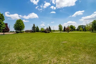 2600 Sanctuary Lane, Spring Grove, IL 60081 - Photo 4