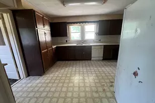529 N 2nd St, Watseka, IL 60970 - Photo 4