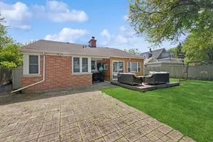 637 Hibbard Rd, Wilmette, IL 60091 - Photo 24