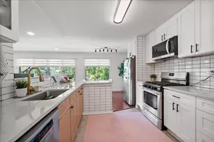 920 E Old Willow Rd, Prospect Heights, IL 60070 - Photo 8